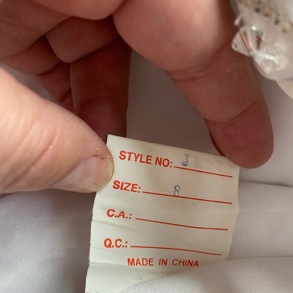 Maggie Sottero Wedding gown - Picture 6 of 7